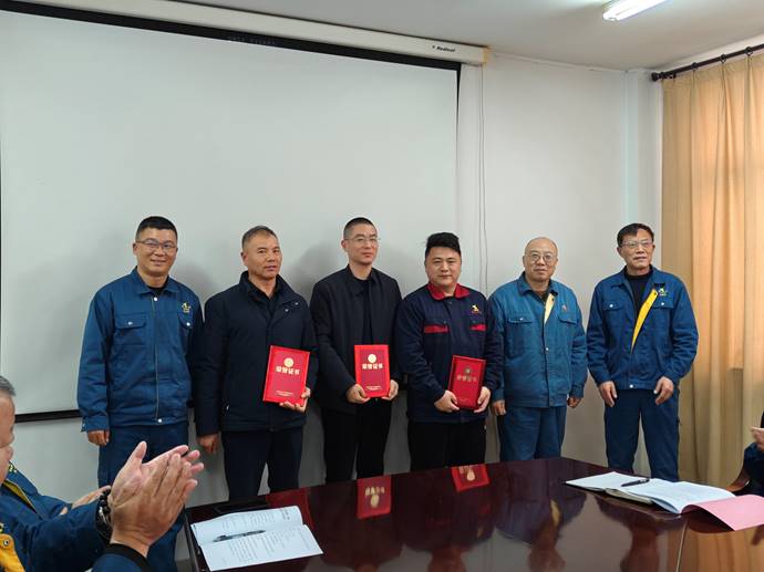 第一事業(yè)部冶化協(xié)力項目部獲銅冠冶化公司“強化意識，防控風險”...