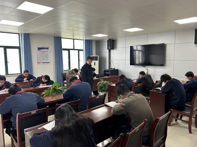 建材公司、檢測公司聯(lián)合開展管理人員業(yè)務提升考試