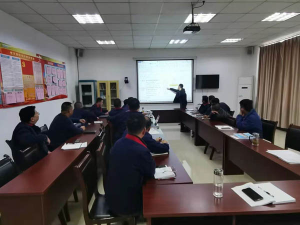 安裝公司組織學習《關于加強工會勞動保護工作的意見》 安裝公司組織學習《關于加強工會勞動保護工作的意見》