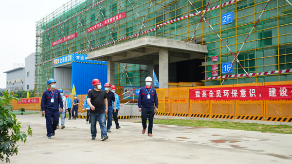 銅箔二期主廠房項(xiàng)目標(biāo)準(zhǔn)化工地順利通過驗(yàn)收 銅箔二期主廠房項(xiàng)目標(biāo)準(zhǔn)化工地順利通過驗(yàn)收